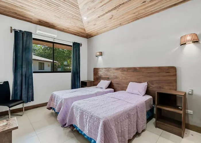 Stylish 3-bedroom Tropical Escape With Pool & Outdoor Living, 1 Block From Playa *