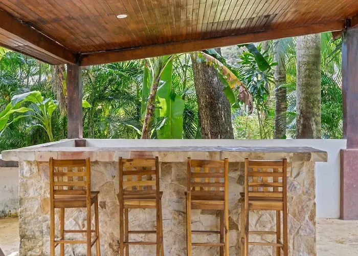 Stylish 3-bedroom Tropical Escape With Pool & Outdoor Living, 1 Block From Playa *